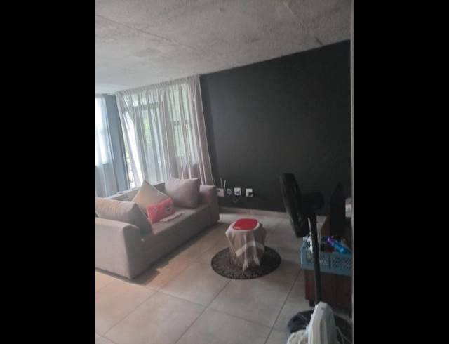 1 BEDROOM APARTMENT FOR SALE IN LYNNWOOD